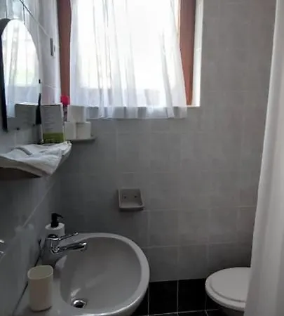 Homestay Szitakoeto Szallo Zamardi